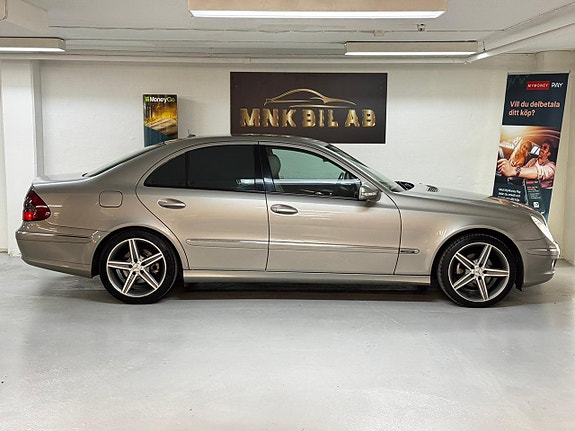 Mercedes-Benz E280 6 of 30