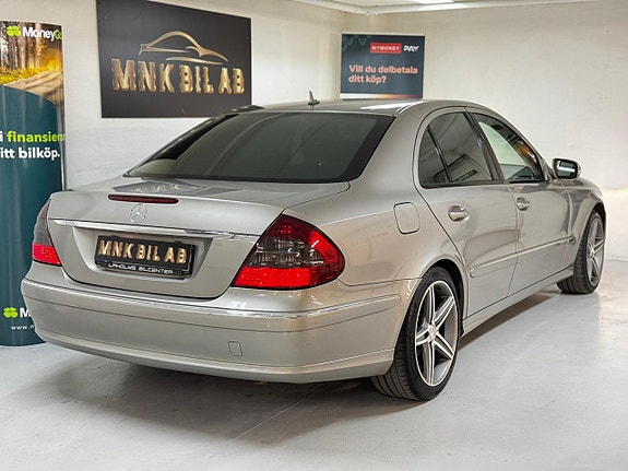 Mercedes-Benz E280 7 of 30
