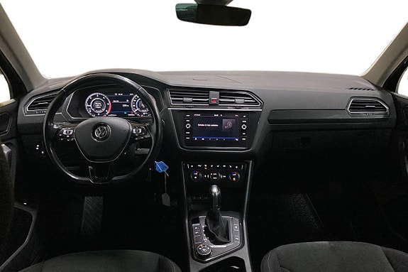 Volkswagen Tiguan 12 of 26