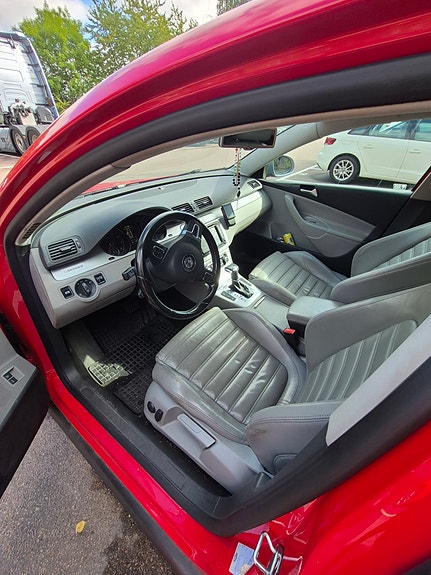 Volkswagen Passat 9 of 10