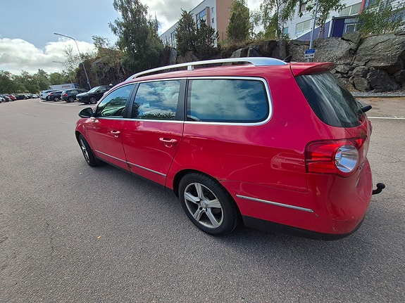 Volkswagen Passat 4 of 10