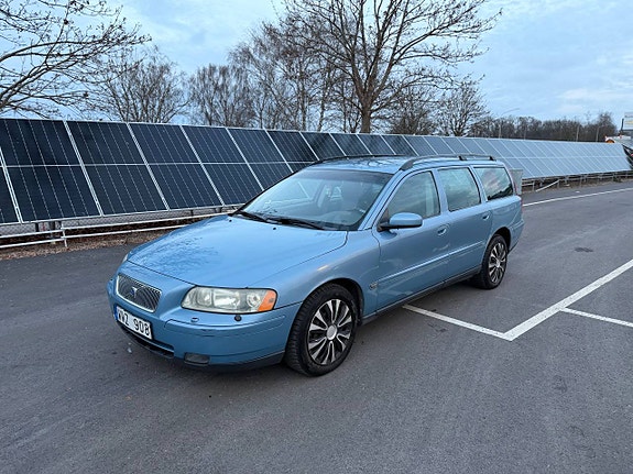 VOLVO V70 A-TRAKTOR AWD