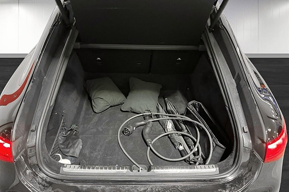 Mercedes-Benz EQS53 14 of 17