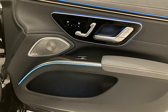 Mercedes-Benz EQS53 13 of 17