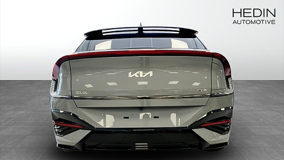 Kia EV6 7 of 12