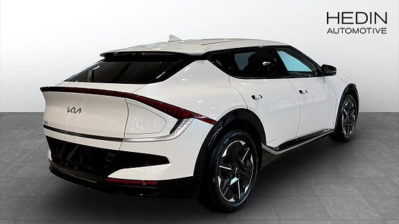 Kia EV6 6 of 12