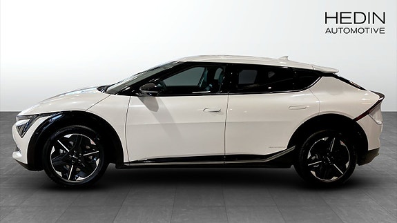 Kia EV6 4 of 5