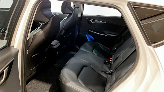 Kia EV6 9 of 12