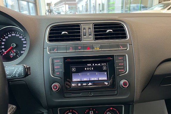 Volkswagen Polo 13 of 20
