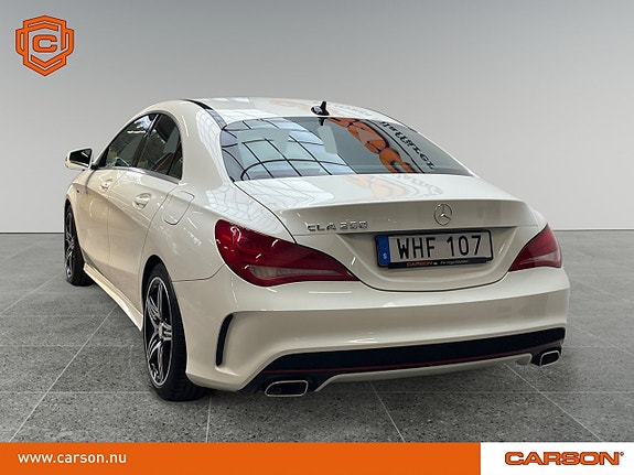 Mercedes-Benz CLA250 4 of 5