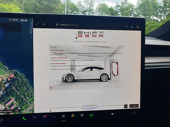 Tesla Model X 7 of 12
