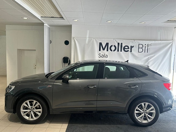 Audi Q3 4 of 5