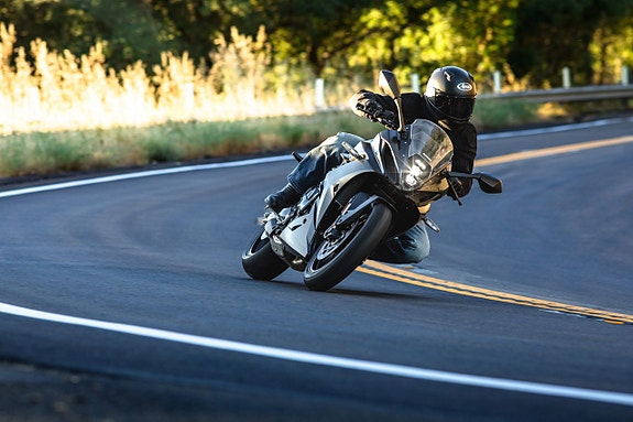 Suzuki GSX-8R - 2026 6 of 15