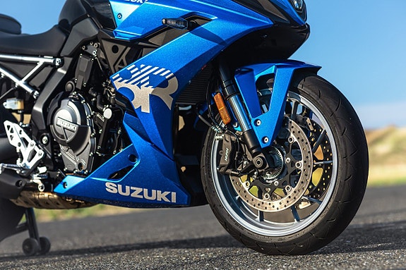 Suzuki GSX-8R - 2026 10 of 15