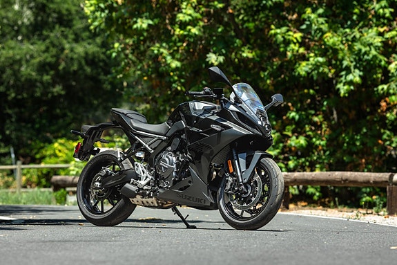 Suzuki GSX-8R - 2026 13 of 15