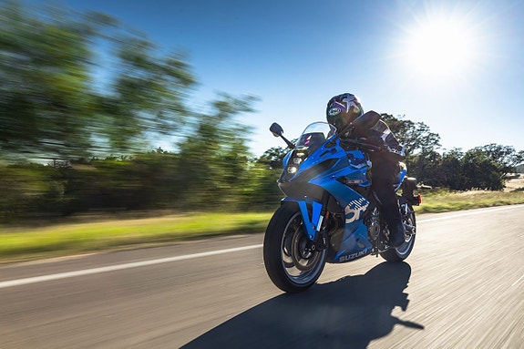 Suzuki GSX-8R - 2026 12 of 15