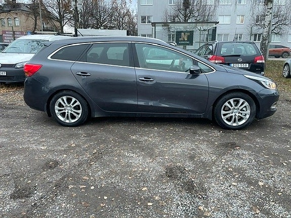 Kia Ceed 2 of 12