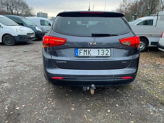 Kia Ceed 4 of 12