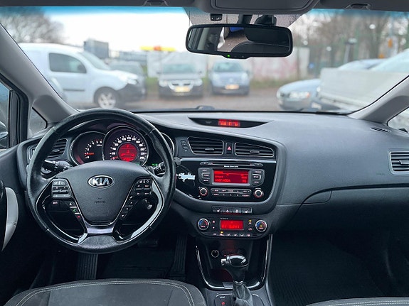 Kia Ceed 5 of 12