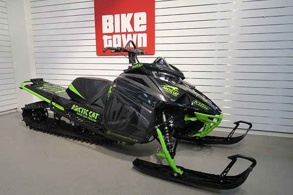 Arctic-cat M8000 Alpha One