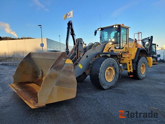 Hjullastare Volvo L 180H med skopa