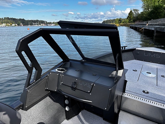 UMS 545 Fishing – Vår populäraste sportfiskebåt 9 of 9