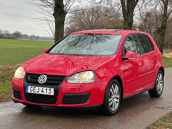 Volkswagen Golf V 2 of 17