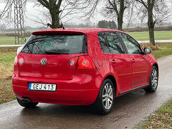 Volkswagen Golf V 3 of 17