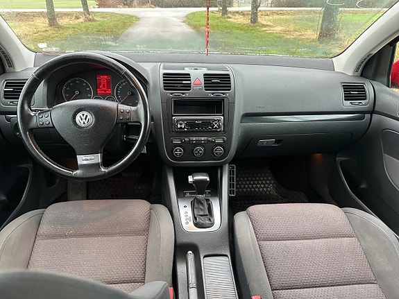 Volkswagen Golf V 8 of 17