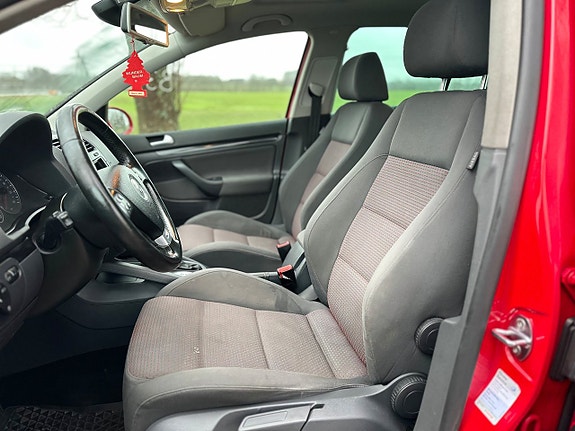 Volkswagen Golf V 9 of 17
