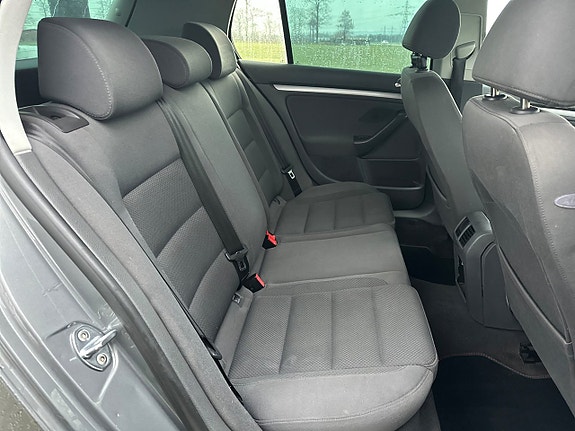 Volkswagen Golf V 12 of 15