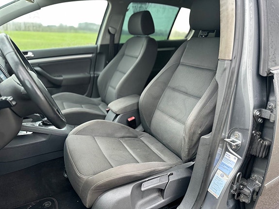 Volkswagen Golf V 10 of 15