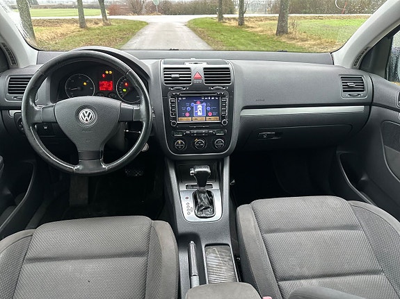 Volkswagen Golf V 9 of 15