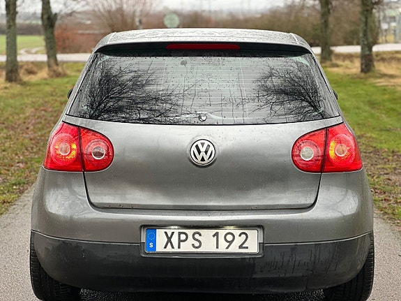 Volkswagen Golf V 6 of 15