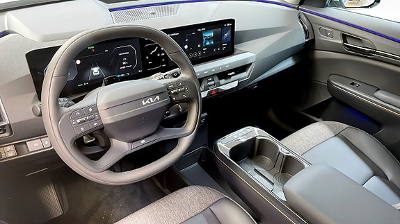 Kia EV5 8 of 12