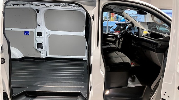 Ford Transit Custom 5 of 9