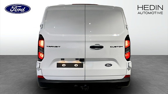 Ford Transit Custom 7 of 9