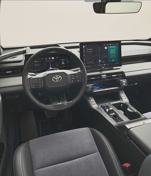 Toyota RAV4 5 of 6