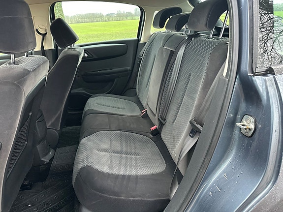 Citroen C4 13 of 16