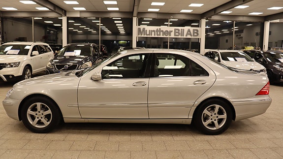 Mercedes-Benz S350 3 of 5
