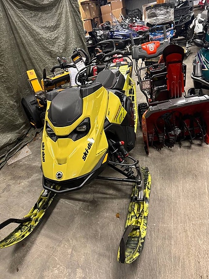 Ski-Doo Freeride 850 E-TEC 146" Turbo R 10,25" HUB