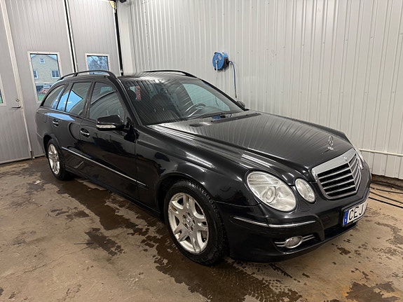 Mercedes-Benz E320