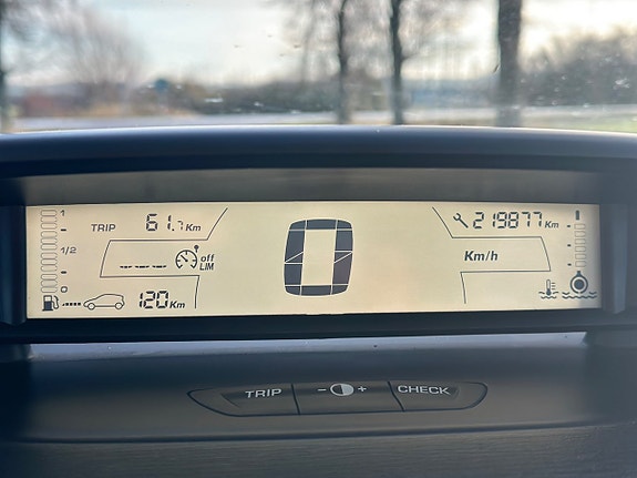 Citroen C4 14 of 15