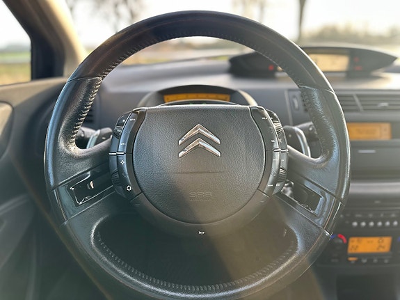 Citroen C4 13 of 15