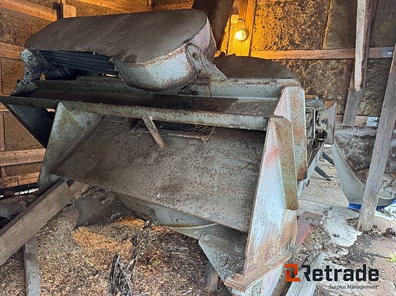 Flistugg Bruks Mekaniska 1200 M med tillbehör