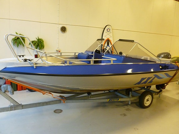 Buster XXL Yamaha F115   2000