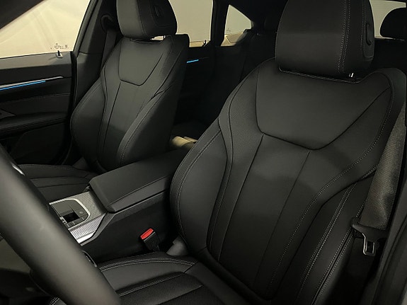 BMW i4 6 of 14