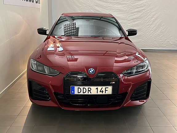 BMW i4 2 of 5