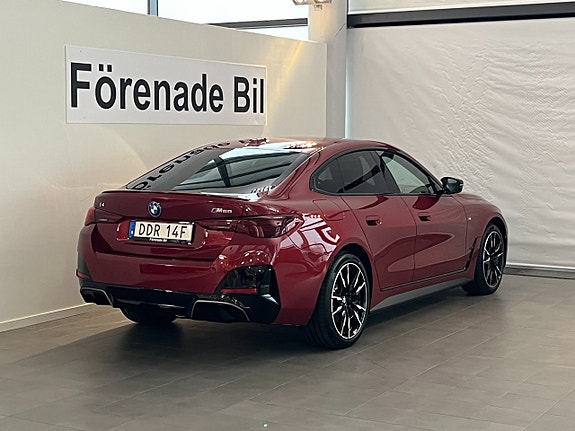 BMW i4 13 of 14