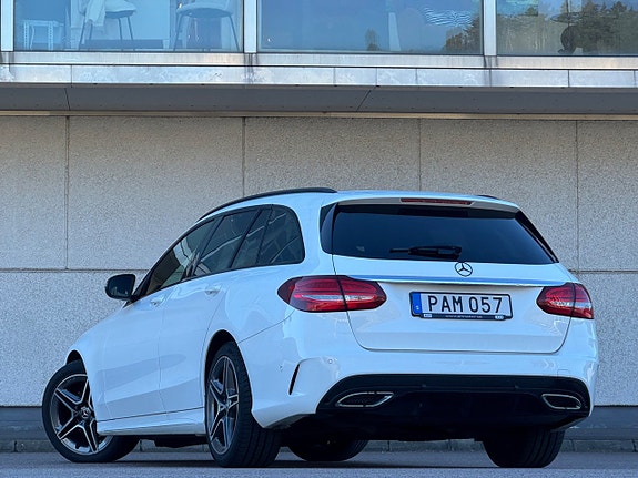 Mercedes-Benz C200 d 2 of 5
